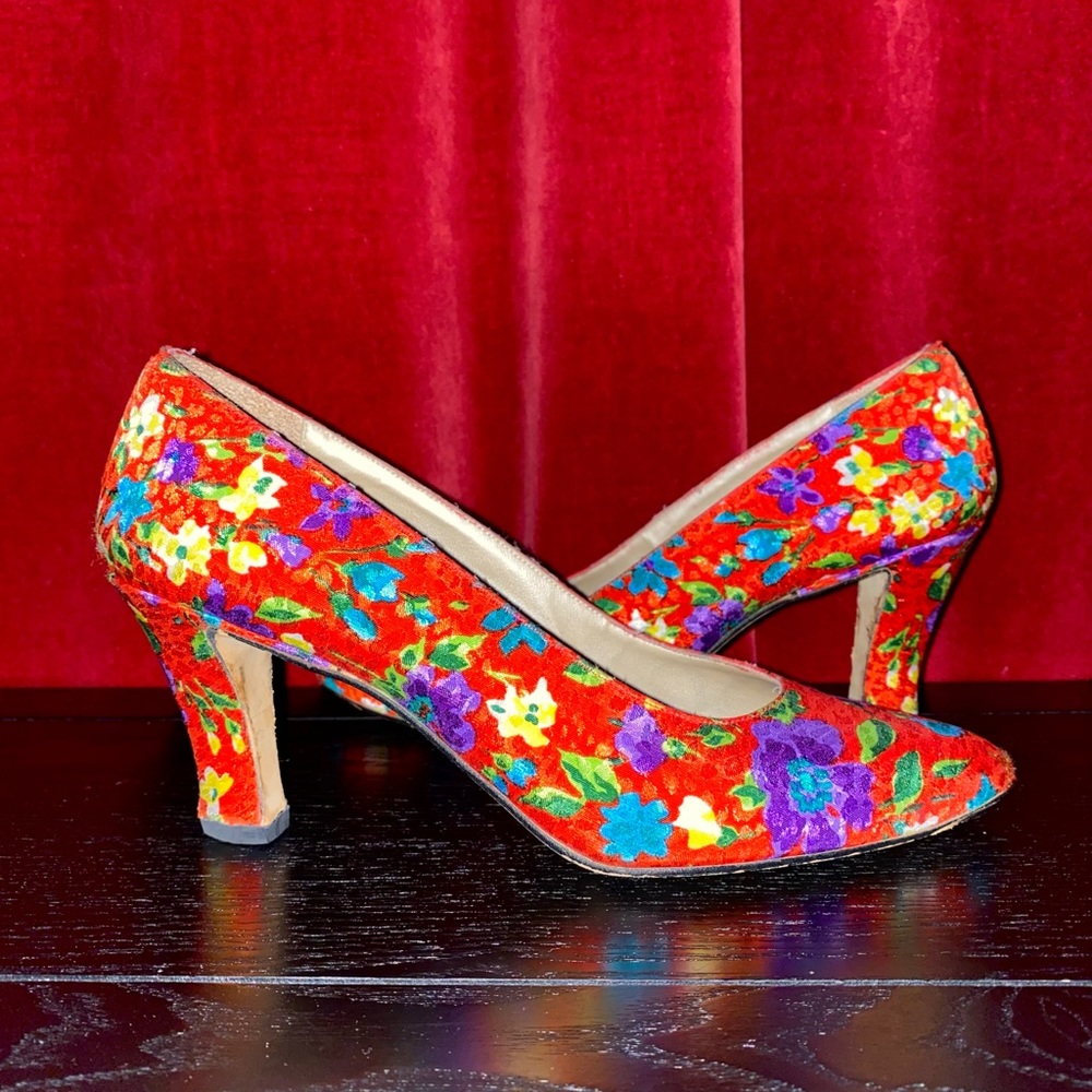 Vintage 80’s Floral Brocade Nina Heels